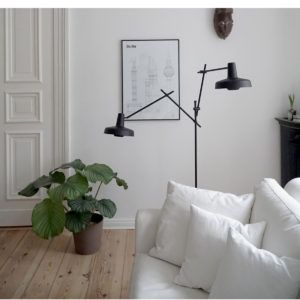 lampa podłogowa w stylu skandynawskim