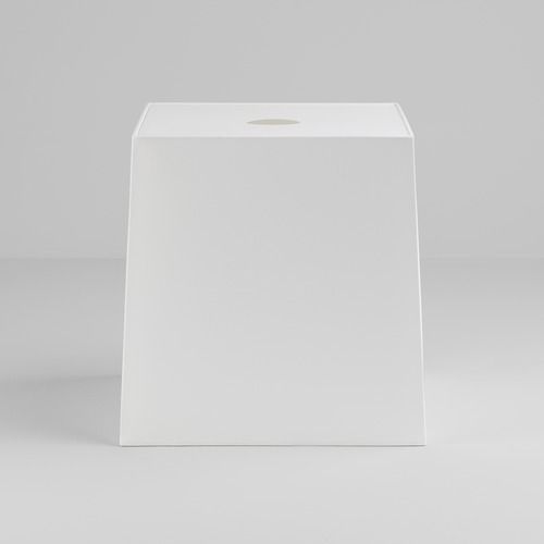 biały, kwadratowy abażur do lamp podłogowych