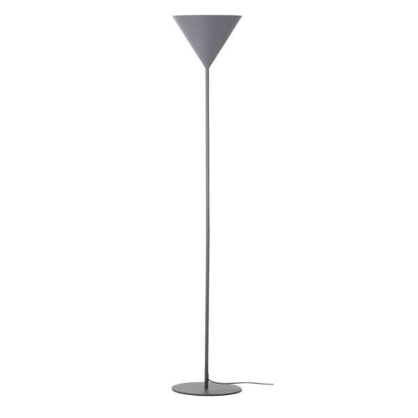 szara, metalowa lampa podłogowa, minimalizm