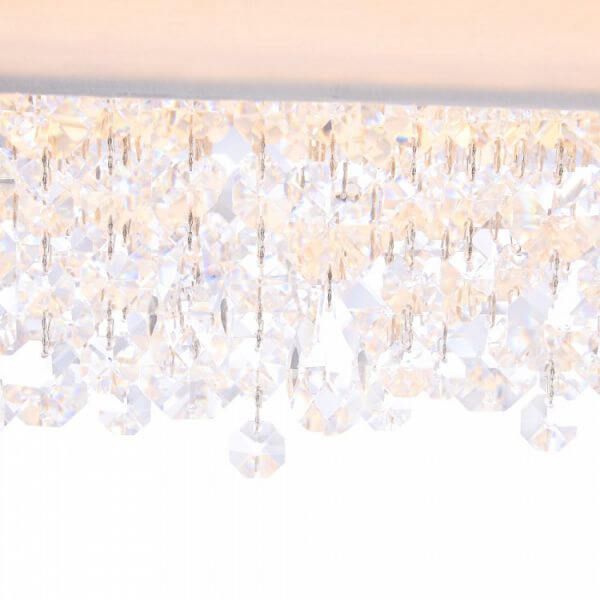 biała lampa wisząca z dekoracyjnymi kryształkami, nowoczesna