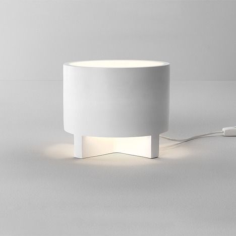 lampa stołowa z gipsu