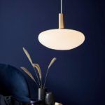 lampa wisząca z mlecznego szkła w stylu skandynawskim - Alton 35