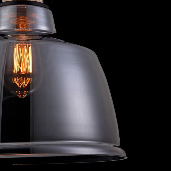 lampa wisząca z kloszem z dymionego szkła, styl industrialny
