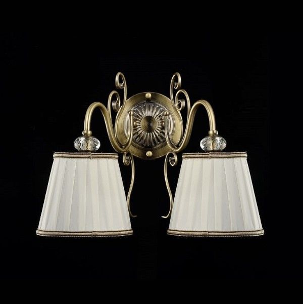 lampa ścienna z dwoma plisowanymi abażurami, klasyczny