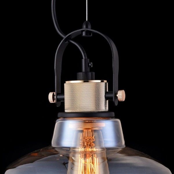 lampa wisząca, przemysłowy design, widoczne mocowania