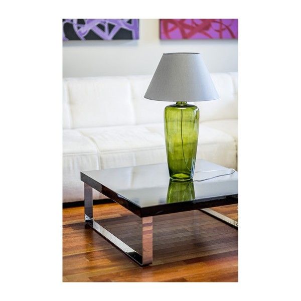 zielona lampa stołowa z abażurem salon