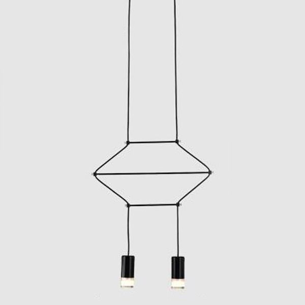 minimalistyczna lampa wisząca nad stół