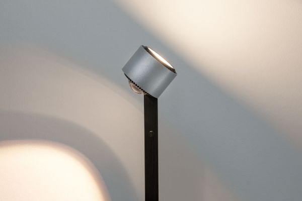 lampa podłogowa LED
