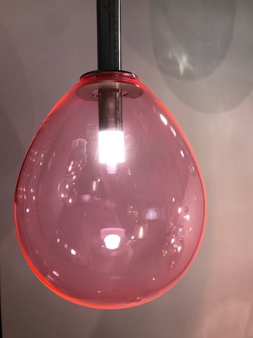 lampa szklana różowa do pokoju