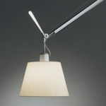 lampa z pergaminowym abażurem