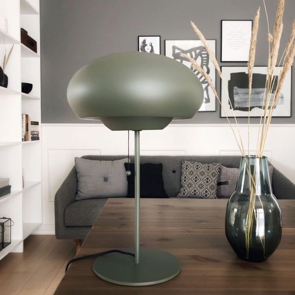 zielona lampa stołowa nowoczesna