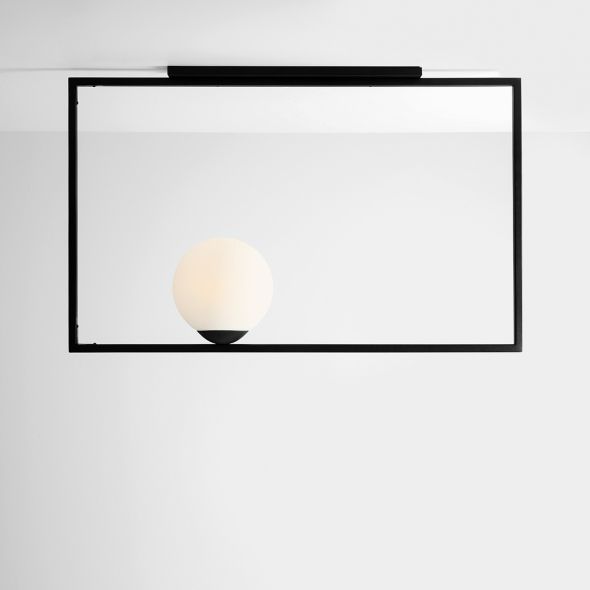 biała kula w czarnej ramie lampa sufitowa