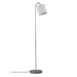 skandynawska lampa podłogowa do salonu