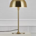 Złota lampa stołowa do eleganckiej sypialni - Cera