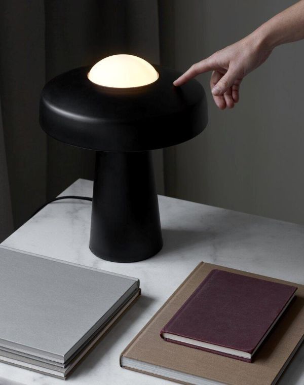 lampa stołowa designerska do gabinetu