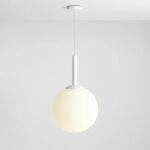 Szklana duża lampa wisząca kula Bosso L - biała