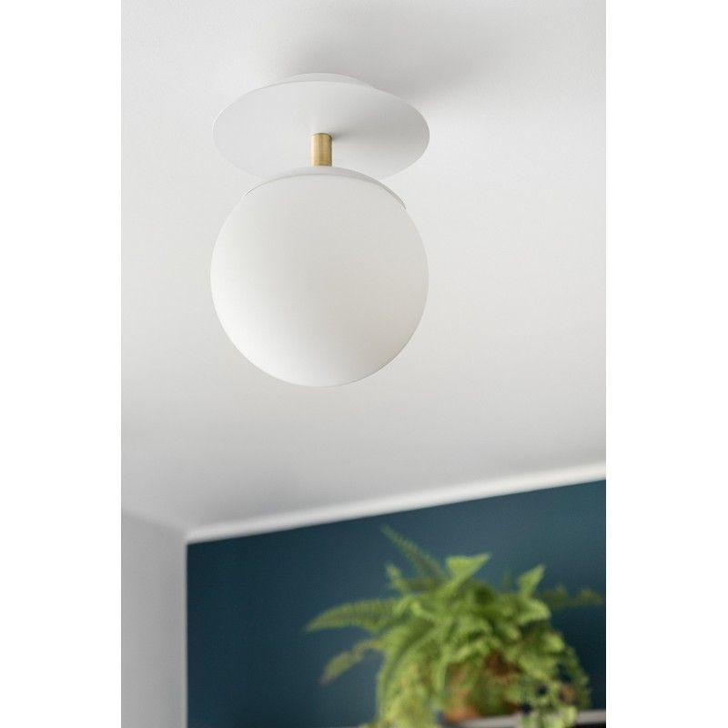 nowoczesna biała lampa sufitowa