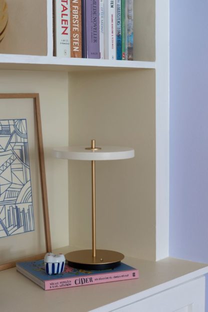 lampa biurkowa bez przewodu ładowanie indukcyjne