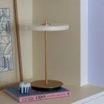 złoto- biała lampa biurkowa nowoczesna