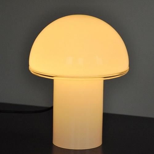 lampa stołowa z białego szkła