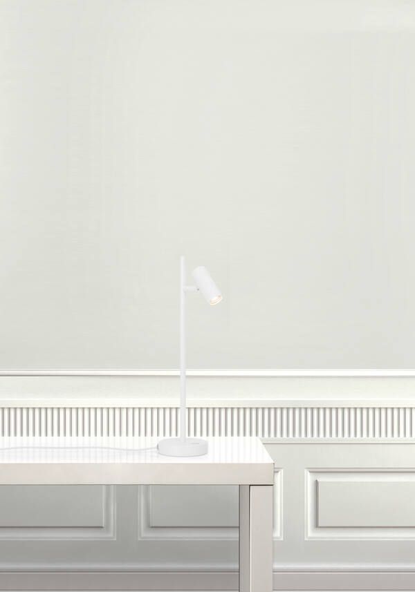 biała lampa biurkowa minimalistyczna