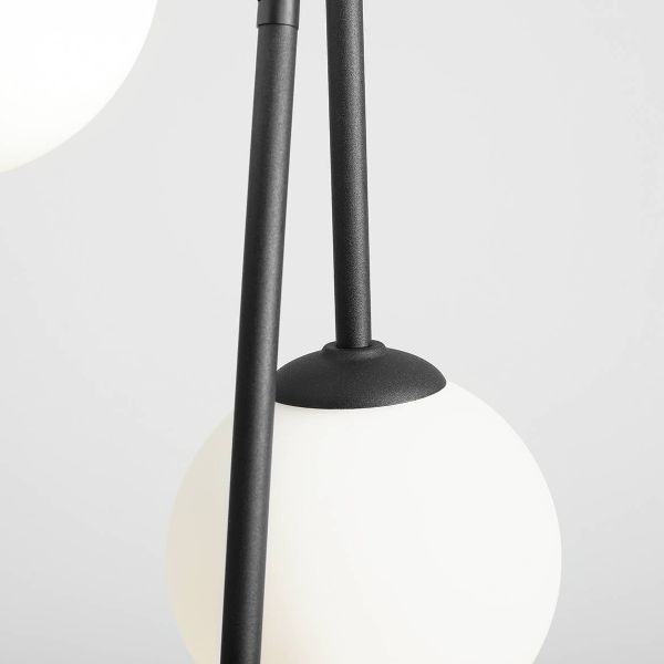 czarno-biała lampa w stylu nowoczesnym