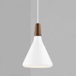 biała lampa stożek z drewnianym elementem