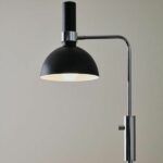 Lampa stołowa minimalistyczna z czarnym kloszem