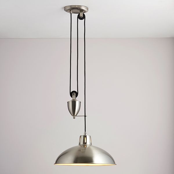 Lampa wisząca srebrna w stylu industrialnym