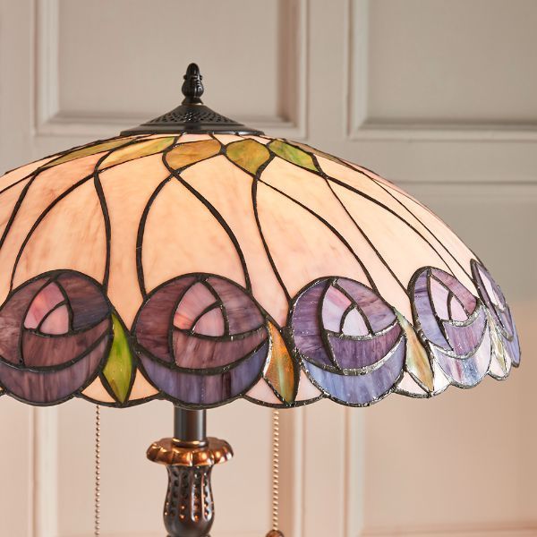 Stylowy dekoracyjny klosz lampy podłogowej