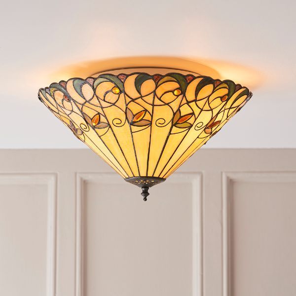 Lampa sufitowa w stylu klasycznym witrażowa