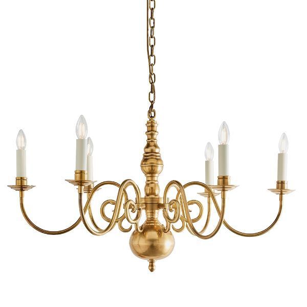 Lampa wisząca w złotym kolorze w stylu klasycznym
