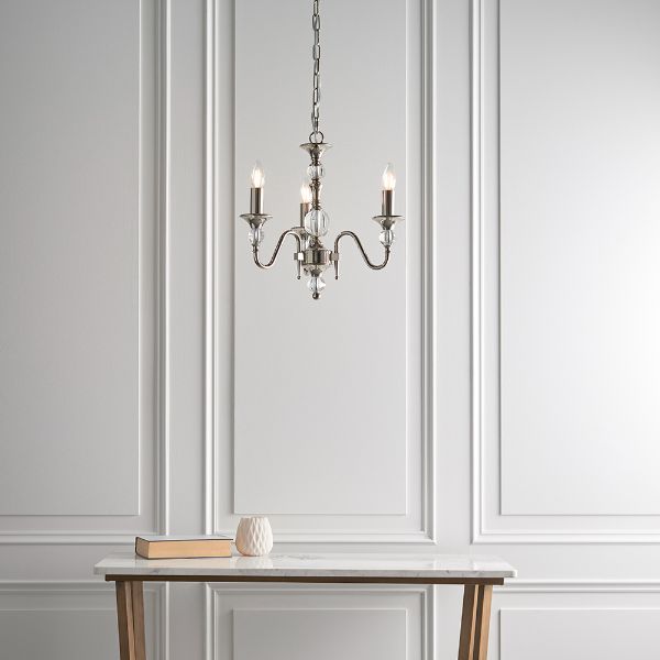Lampa wisząca w stylu klasycznym w kolorze srebrnym
