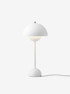 Efektowna lampa stołowa Flowerpot VP3 - biała