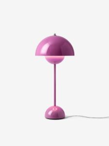 Różowa lampa stołowa Flowerpot VP3 - nowoczesna