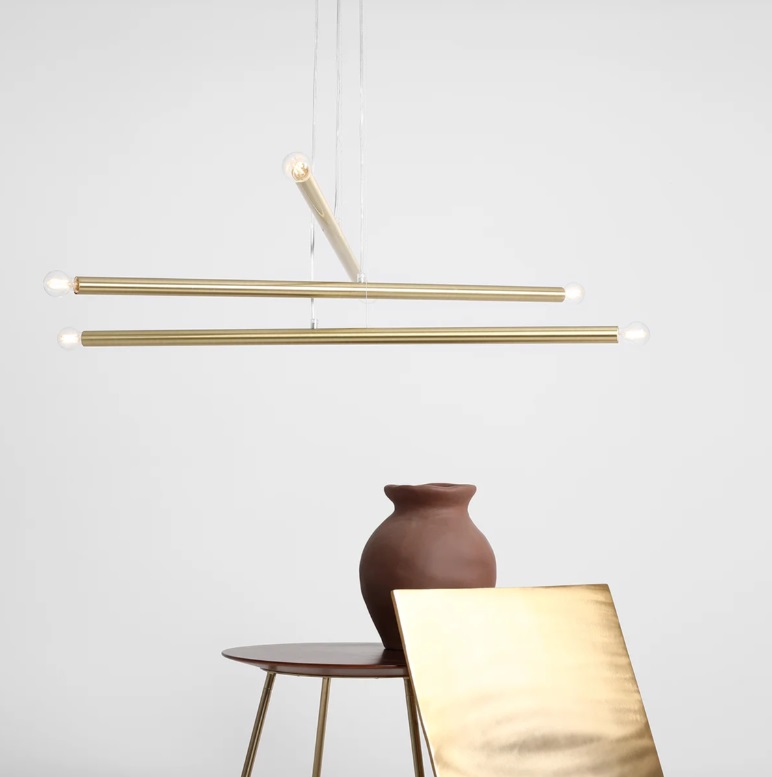 Złota lampa wisząca do salonu Tubo 6 - mosiądz