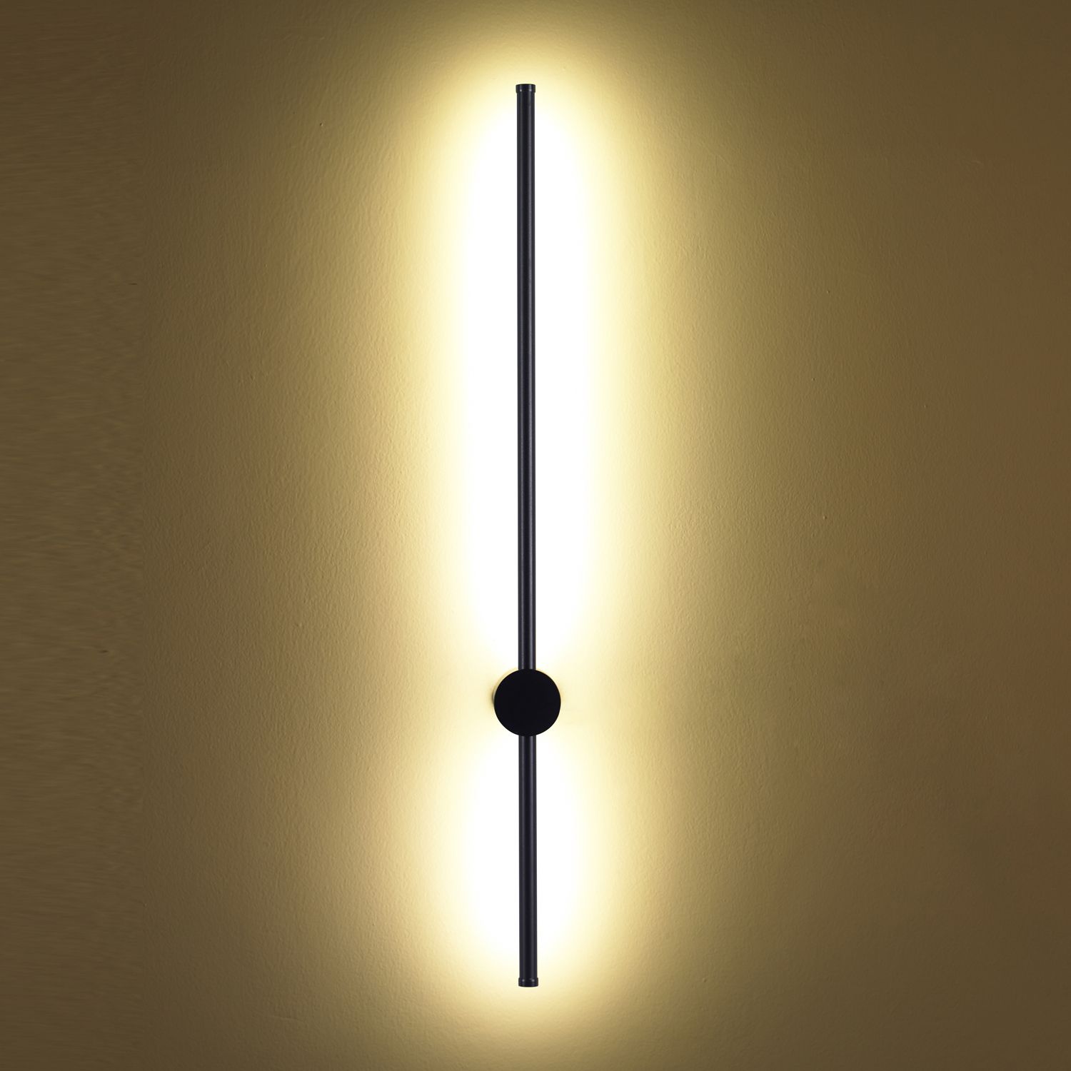 Czarna lampa ścienna do salonu Sparo - 100cm