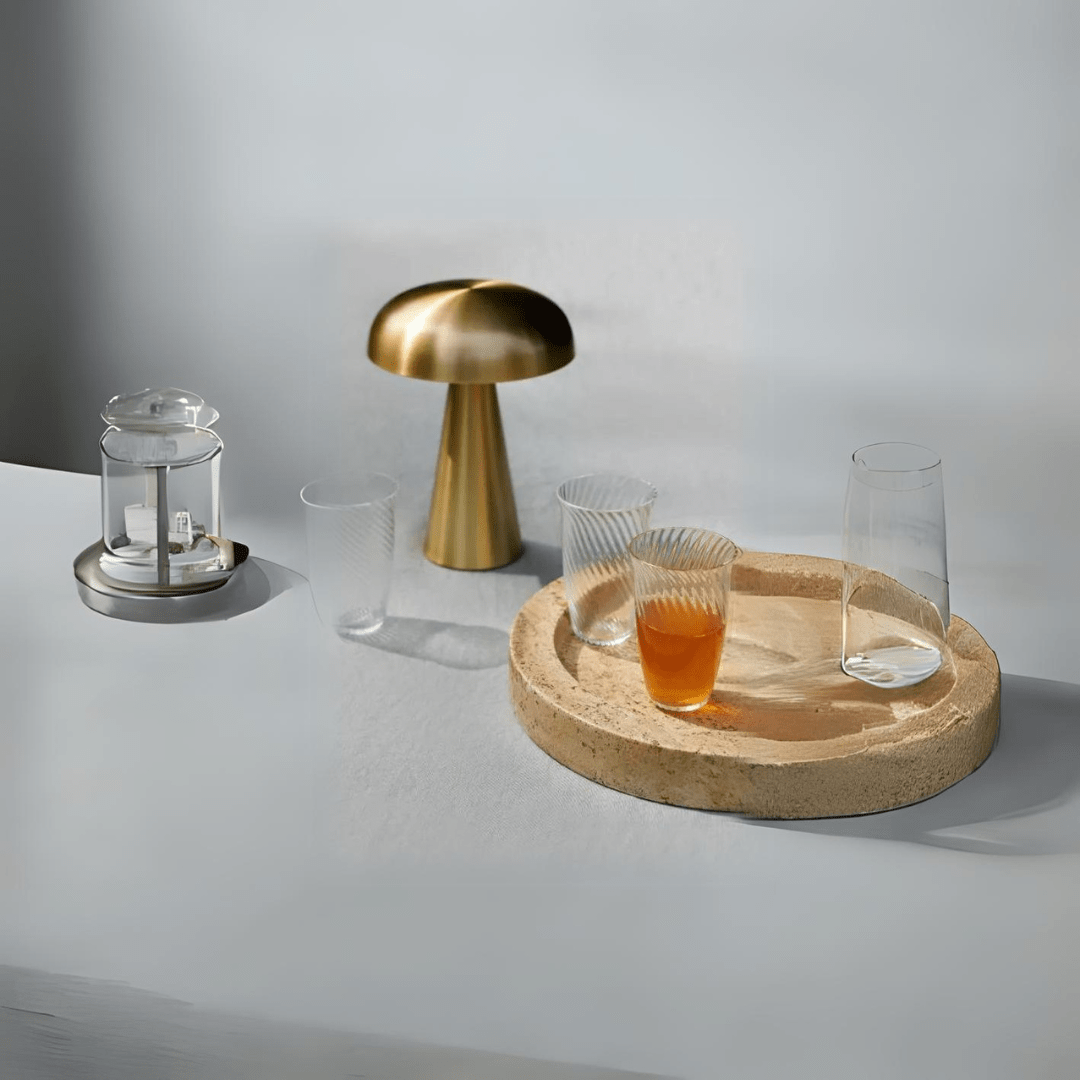 Lampa stołowa na stoliczek do salonu - złota