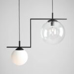 Oryginalna czarna lampa wisząca Zac - szklane kule
