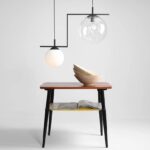 Oryginalna czarna lampa wisząca do salonu Zac - szklane klosze