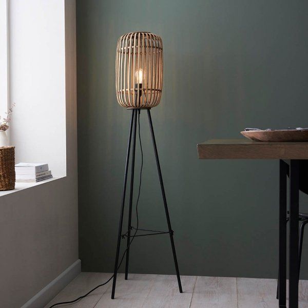 bambusowa lampa podłogowa do salonu boho