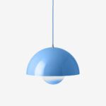 Lampa wisząca w kolorze niebieskim z kloszem