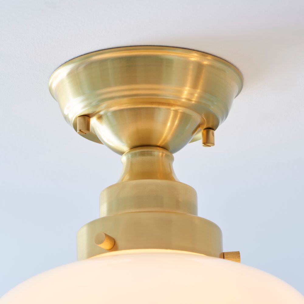 klasyczna lampa sufitowa złota