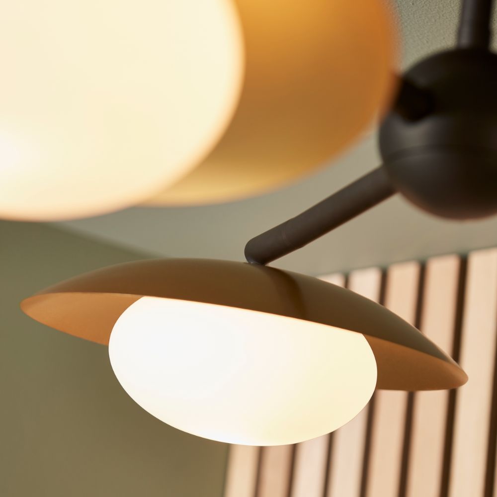 nowoczesna regulowana lampa sufitowa
