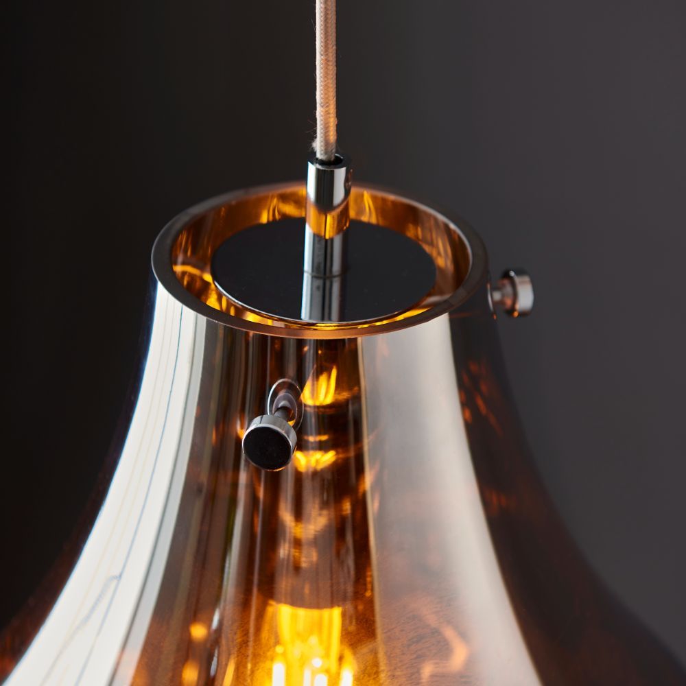 szklana lampa wisząca nowoczesna