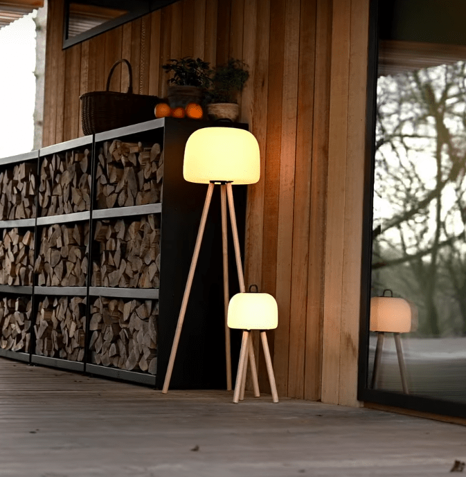 Lampa ogrodowa LED z wbudowaną baterią - na taras i balkon Kettle