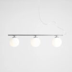 Srebrna lampa wisząca nad wyspę Beryl - 3 szklane kule