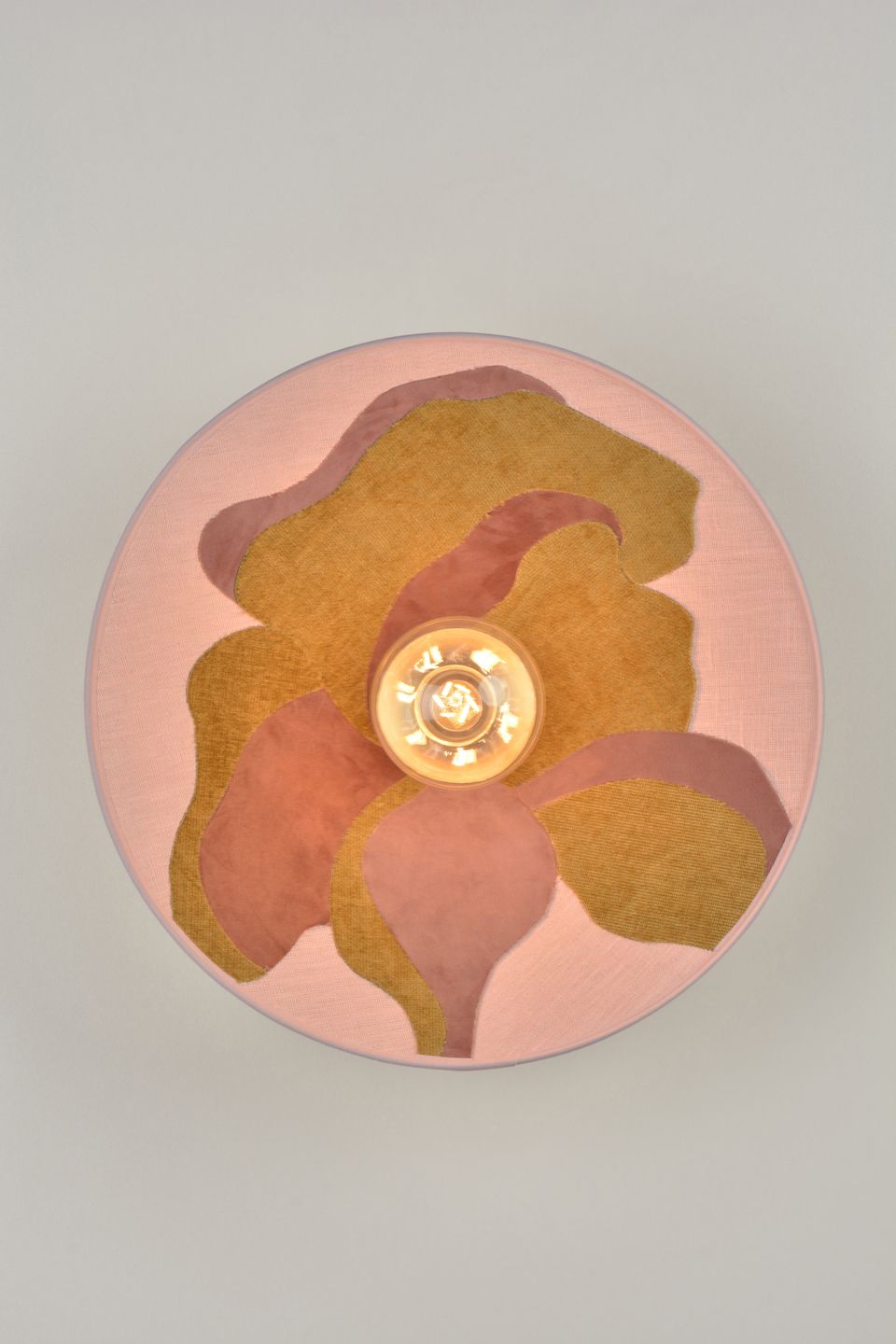 złoto różowy kinkiet kwiat