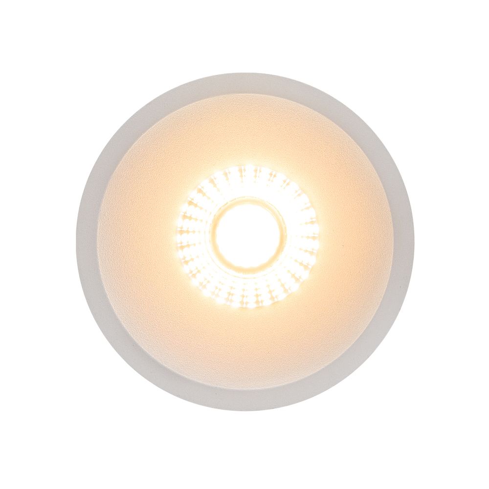 Białe oczko LED