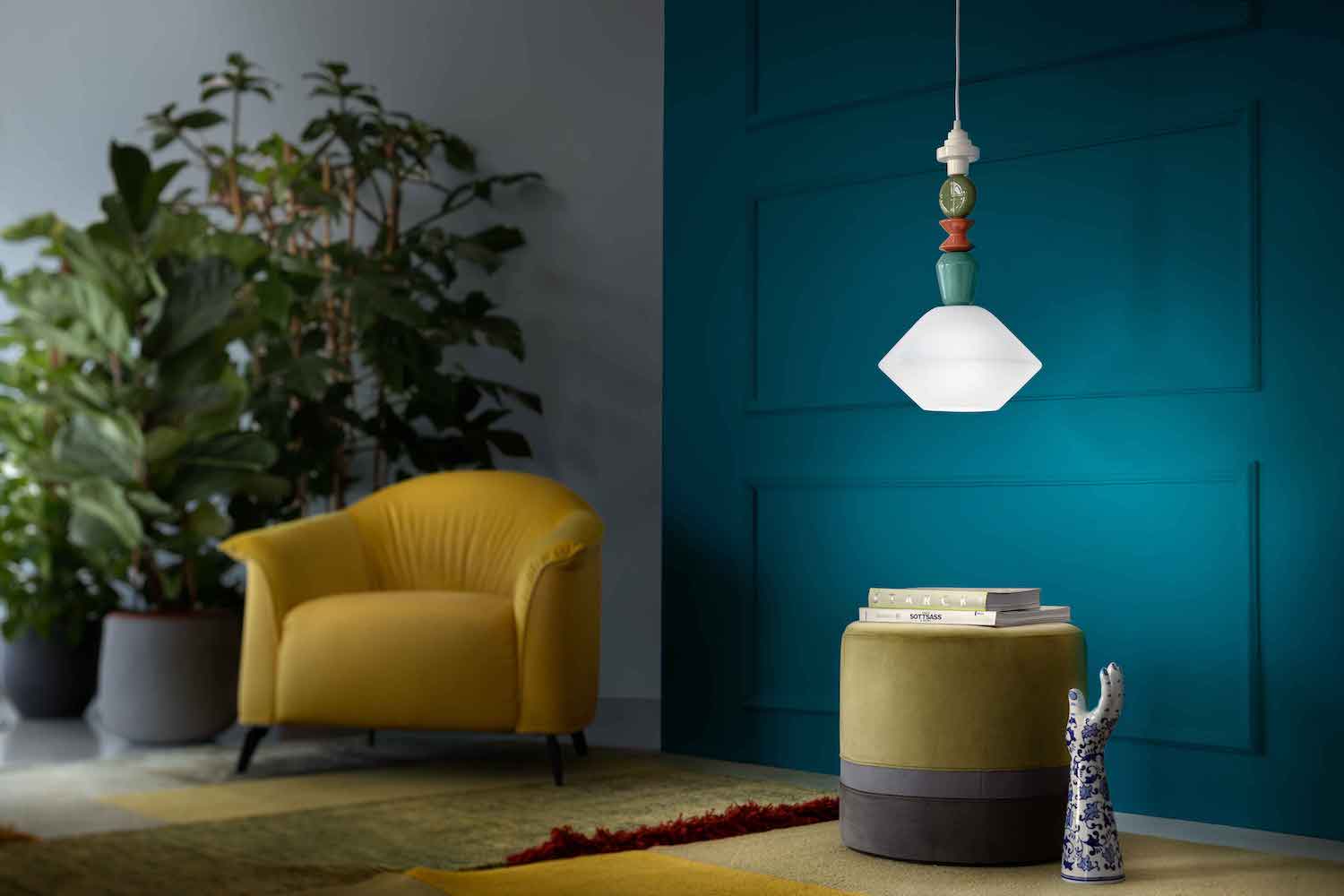 Lampa wisząca nad stolik w salonie - pastelowe kolory